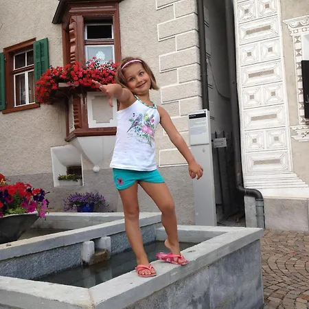& Chasa Valaer