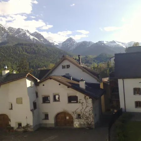 & Chasa Valar Scuol