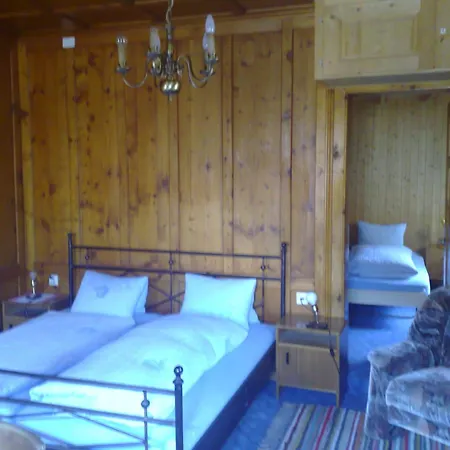 Hotel apartamentowy & Chasa Valaer Scuol