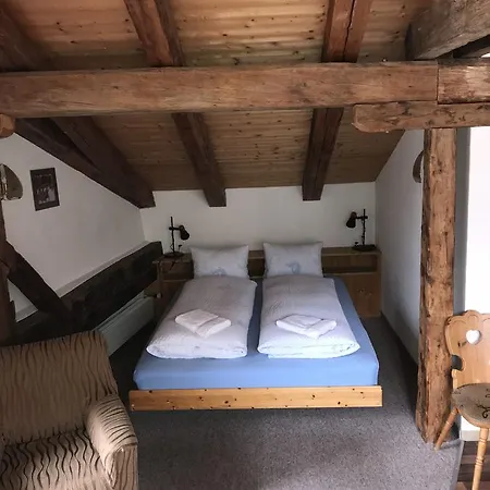 & Chasa Valaer شقة فندقية 3*