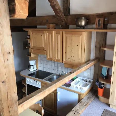 & Chasa Valaer سكول