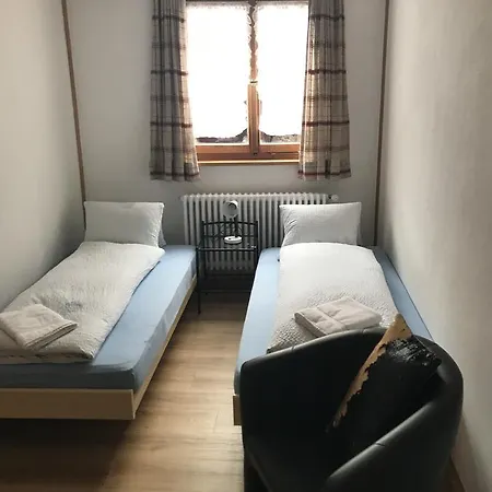 & Chasa Valaer شقة فندقية