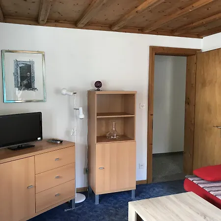 شقة فندقية & Chasa Valaer 3*