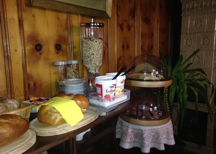 B ＆ B ＆ チャザー ヴァリア アパートホテル シュクオル