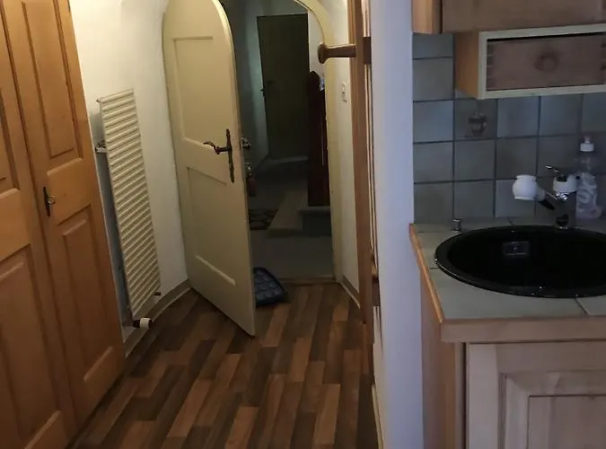 アパートホテル B ＆ B ＆ チャザー ヴァリア