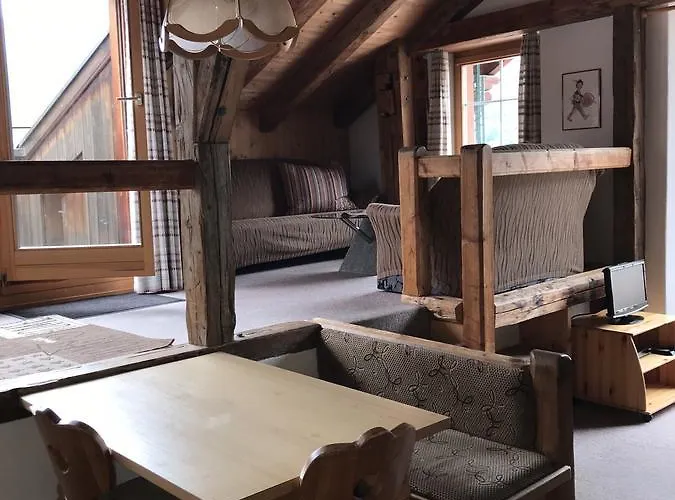 & Chasa Valaer Aparthotel Scuol