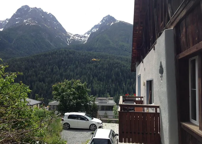 B ＆ B ＆ チャザー ヴァリア 3*