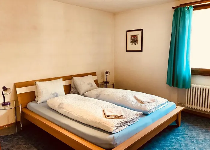 B ＆ B ＆ チャザー ヴァリア 3* シュクオル