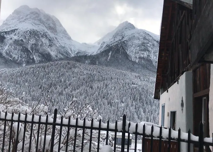 & Chasa Valaer Aparthotel 3*