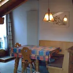 & Chasa Valaer Lejlighedshotel 3*