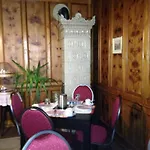 & Chasa Valaer 3* Scuol