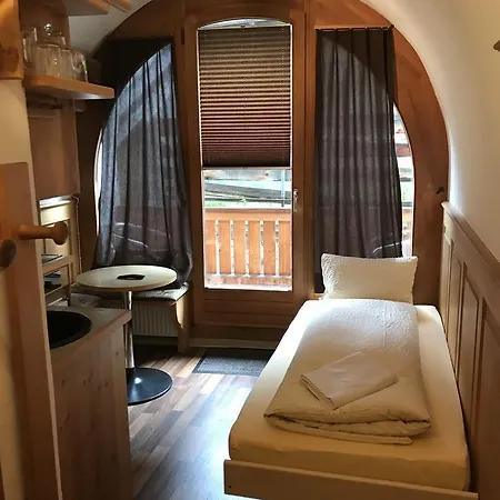 B&B Hostel & Attika Hotel & Appartements Chasa Valaer 3* Scuol