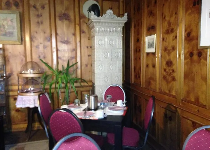 & Chasa Valaer 3* Scuol