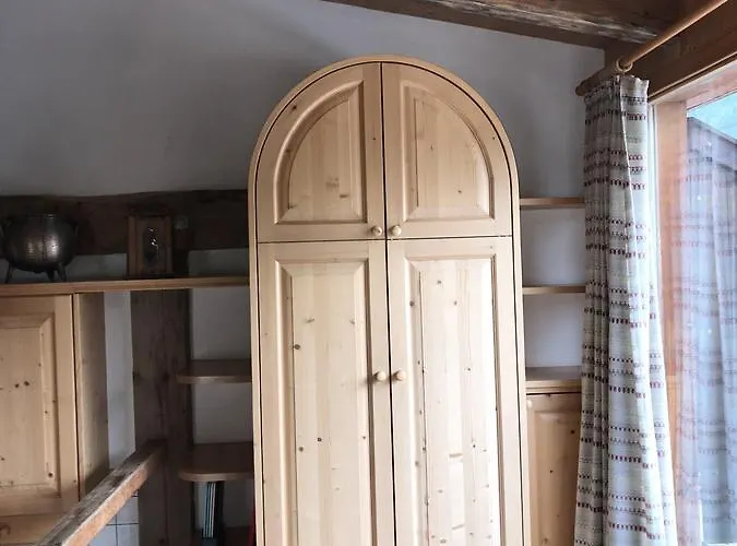 Apart-hotel & Chasa Valaer Scuol