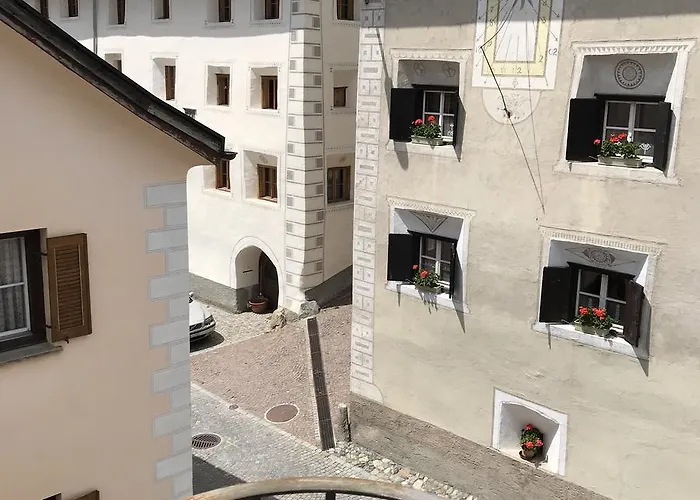 & Chasa Valaer Apart-hotel 3*