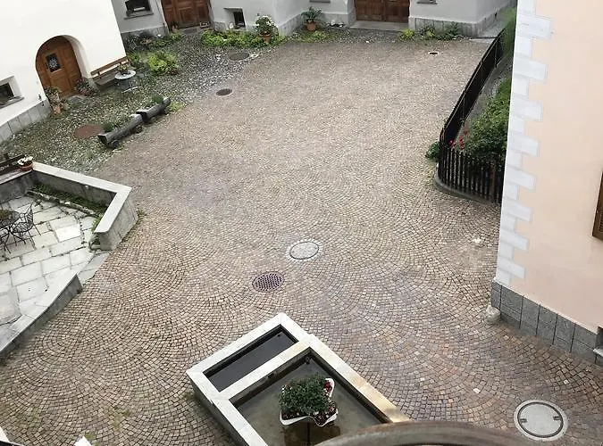 & Chasa Valaer Apart-hotel