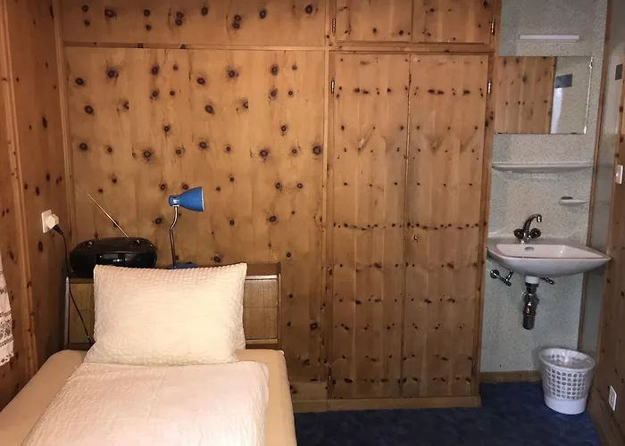 & Chasa Valaer Apart-hotel 3*