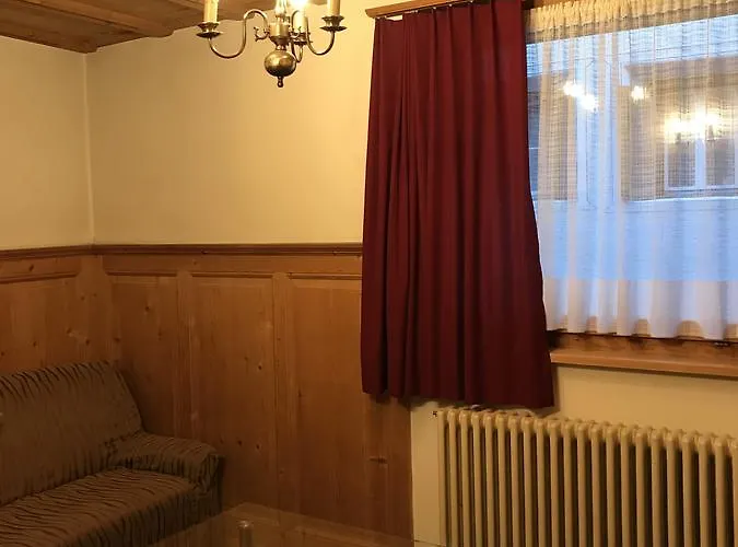 & Chasa Valaer Scuol