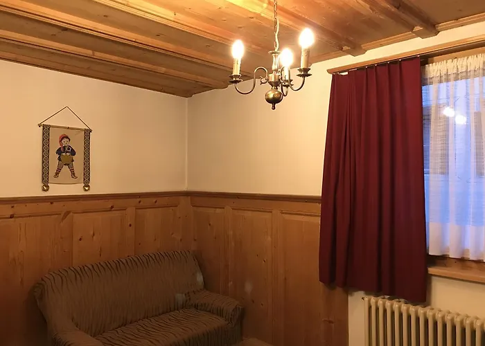 & Chasa Valaer Apart-hotel Scuol