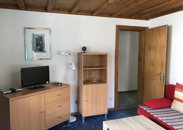 Apart-hotel & Chasa Valaer 3*