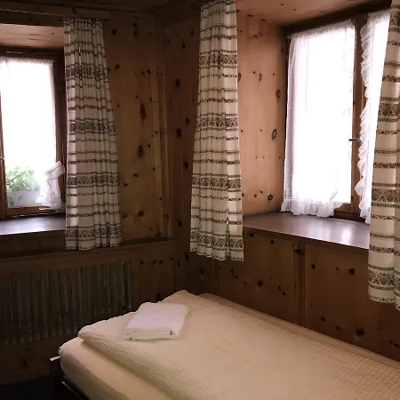 & Attika & Chasa Valaer 3* Scuol